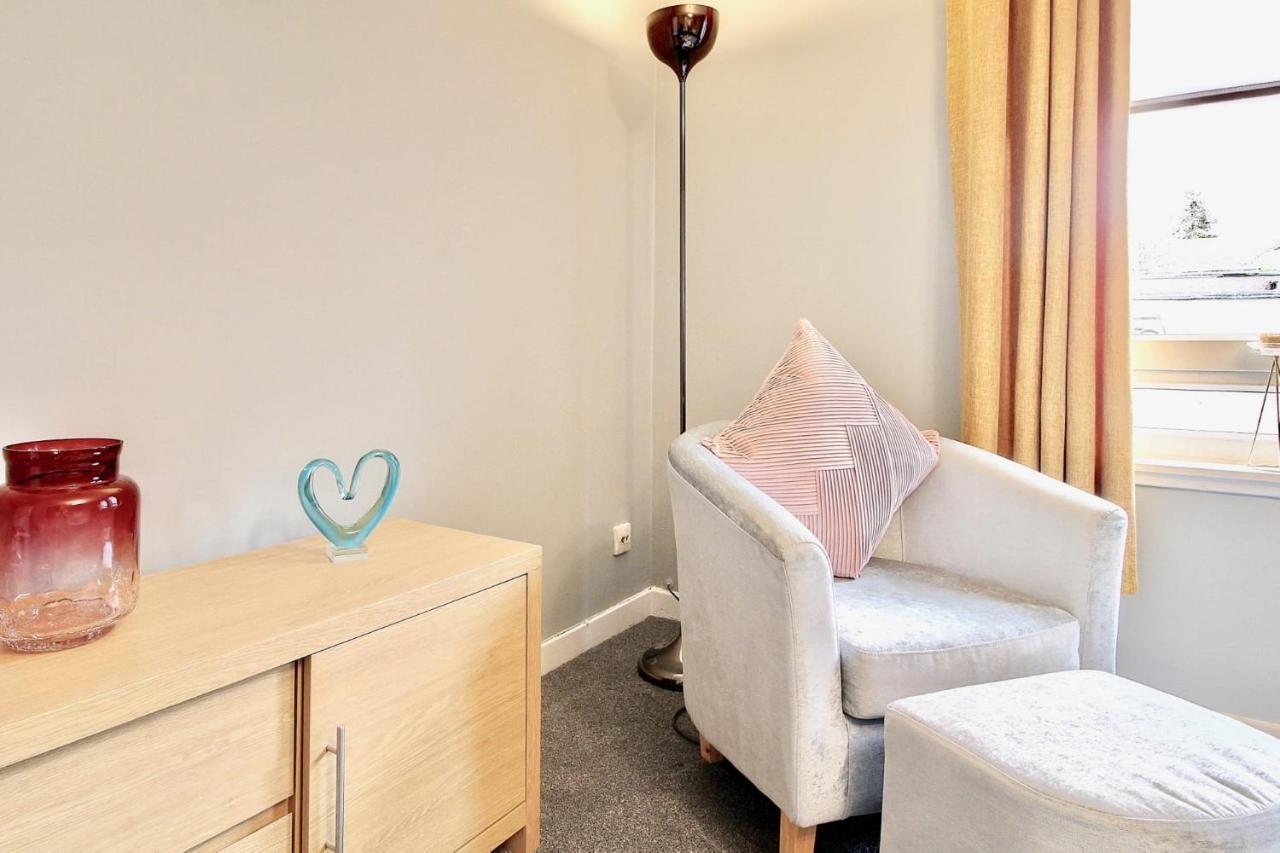 Railroad Apartment Wishaw  Eksteriør bilde
